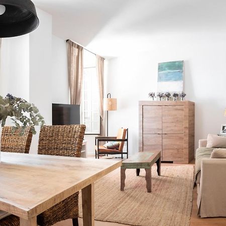 Apartamento De Lujo En Plaza Del Teatro Apartment Malaga Exterior photo