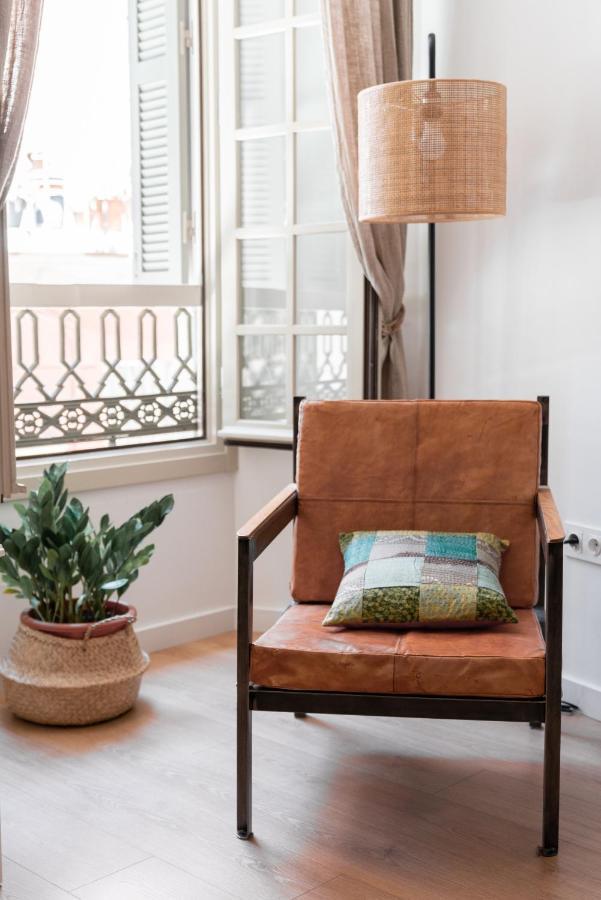 Apartamento De Lujo En Plaza Del Teatro Apartment Malaga Exterior photo